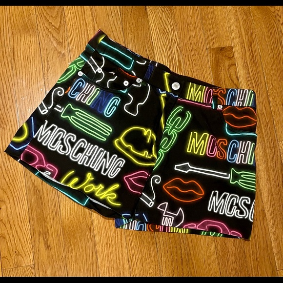 💕SOLD💕 Moschino construction zone spring 2016 neon high waisted shorts - Picture 2 of 6
